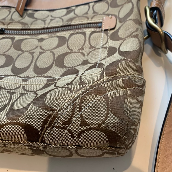 Coach Bag - Picture 2 of 4